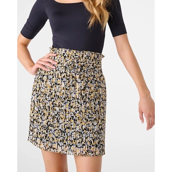 Karl Lagerfeld Dresses & Skirts - Karl Lagerfeld Womens Ditzy Floral Pleated Mini Skirt XL Fairy NEW With Tag